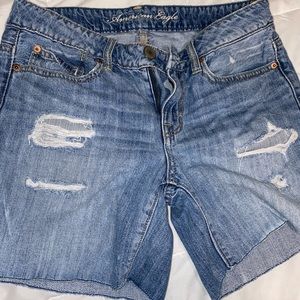 Size 4 American eagle shorts , slightly worn , smoke free home